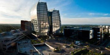 15 Alice Lane Towers / Paragon Architects