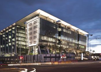Alexander Forbes Head Office / Paragon Architects