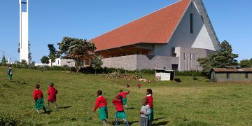 Sacred Heart Cathedral of Kericho / John McAslan + Partners