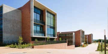 Nelson Mandela Children’s Hospital / Sheppard Robson + John Cooper Architecture + GAPP + Ruben Reddy Architects