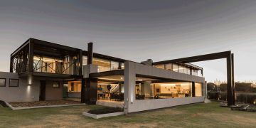 House Ber / Nico van der Meulen Architects