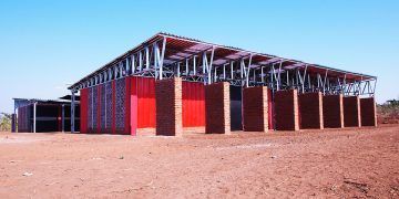 The Legson Kayira Community Center & Primary School / Architecture for a Change
