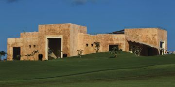 Vipingo Club House / Urko Sanchez Architects