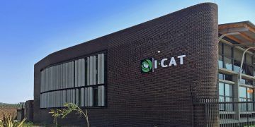 iCat Eco Factory / Earthworld Architects & Interiors