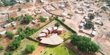 Léo Doctors’ Housing / Kéré Architecture