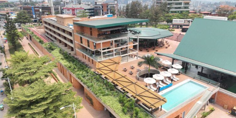 Zaria Court Hotel / NLÉ